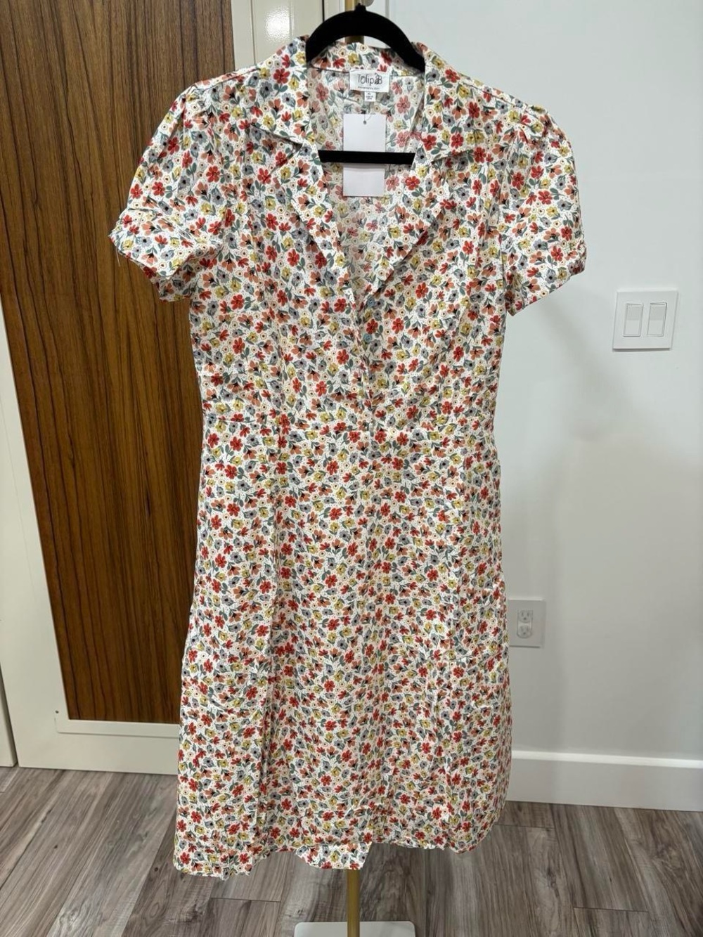 Floral Button-Front Women's Dress in Multicolor